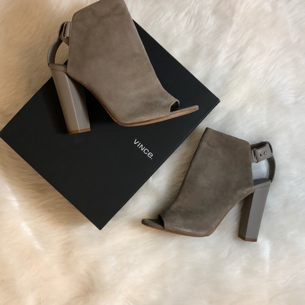 • V I N C E • ‘Addison’ Suede Boot - Picture 1 of 7